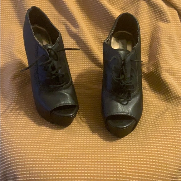 Steve Madden wedge peep toe - Picture 1 of 2